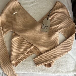 Active USA Tan V-Neck Sweater